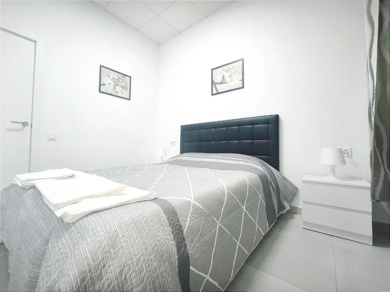 Apartamentos Sant Roc Valensiya Dış mekan fotoğraf